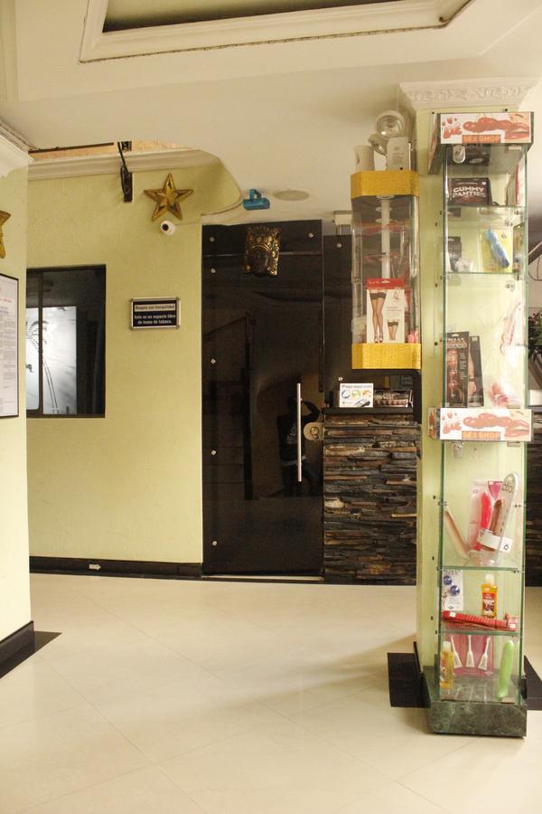 Motel Piramides De Cristal Bogota Ngoại thất bức ảnh