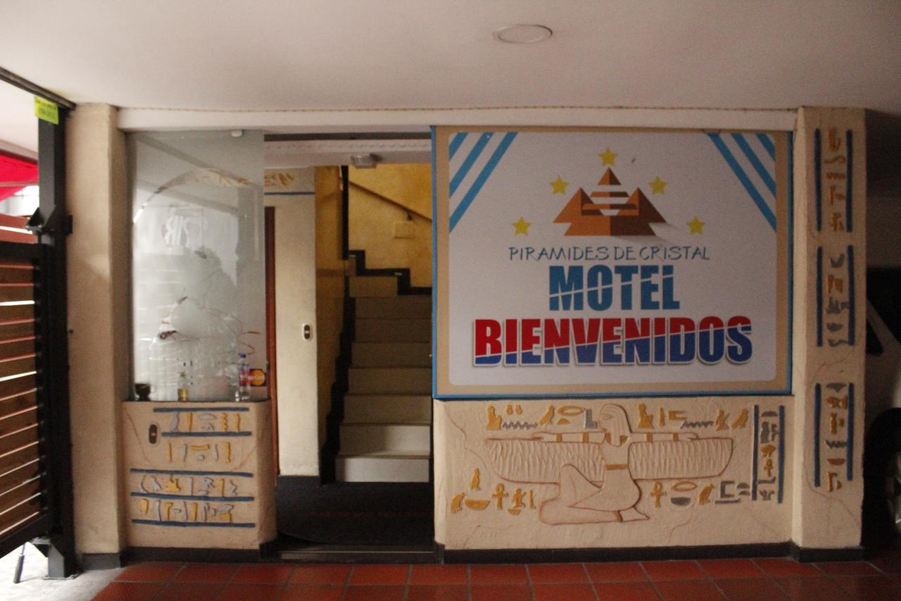Motel Piramides De Cristal Bogota Ngoại thất bức ảnh