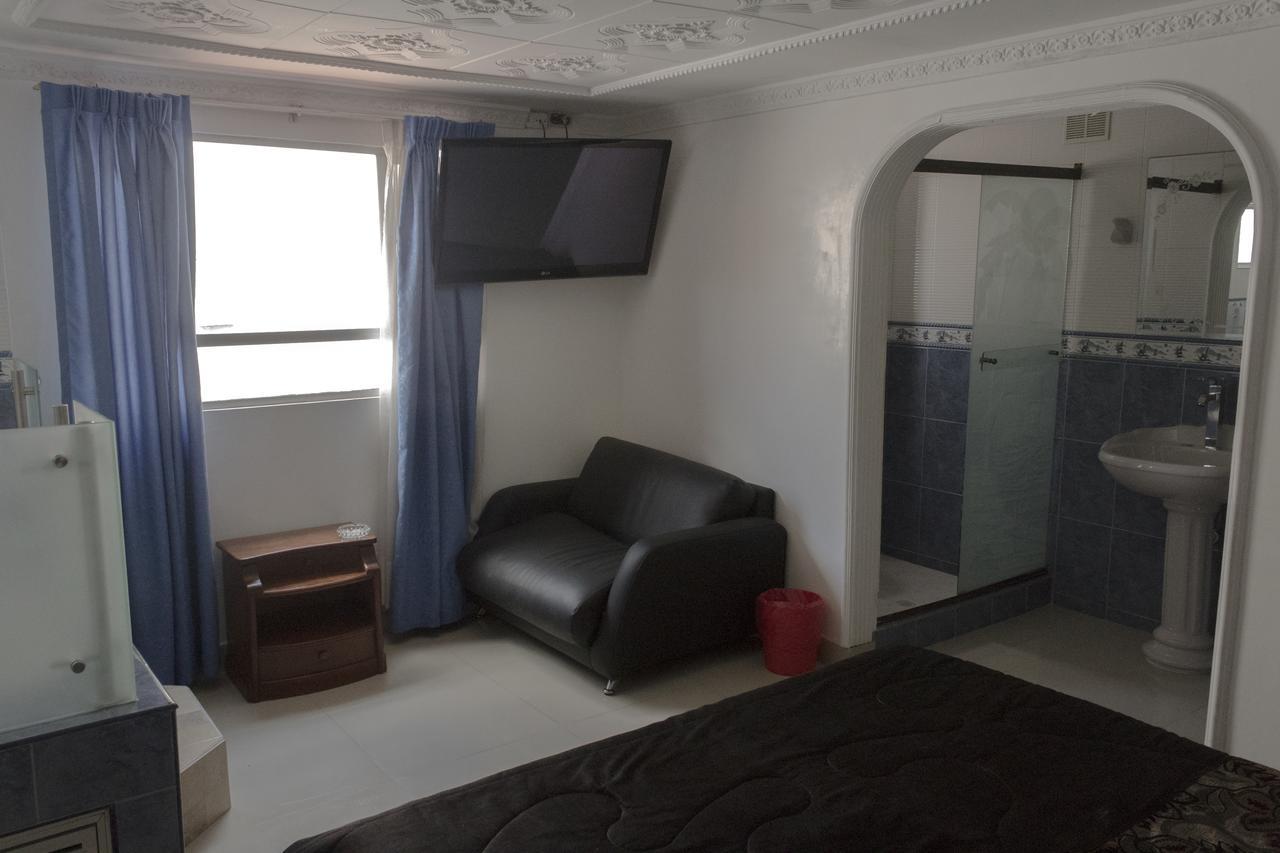 Motel Piramides De Cristal Bogota Ngoại thất bức ảnh